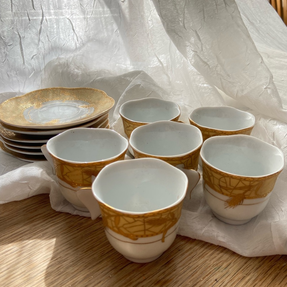 Classic Porcelain Czech Republic design